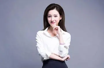 形容美女的成语大全四字成语（形容美女漂亮的句子）